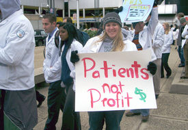 Detroit medical students rally to save training program