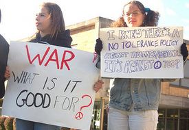 Antiwar high school students win victory: Supporters say Expel military recruiters, not students