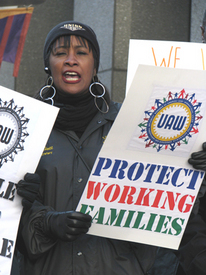 Autoworkers rally for good jobs