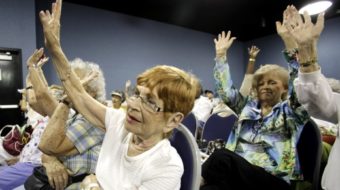 Retiree group working to get seniors to back Obama