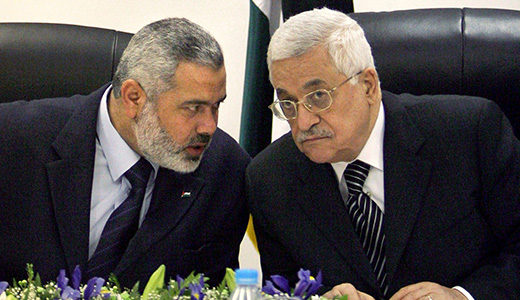 Palestinians sign unity pact