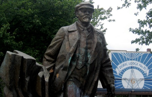 EDITORIAL: Happy birthday, Lenin