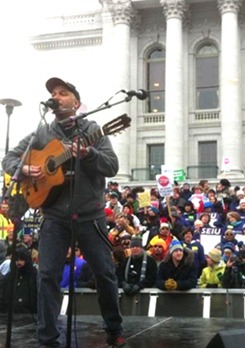 Rage rocker Morello: “This is a union town” (with video)