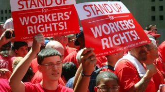 Verizon workers, allies stage massive contract rally