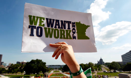 In pilot project, AFL-CIO organizes Minnesota jobless workers