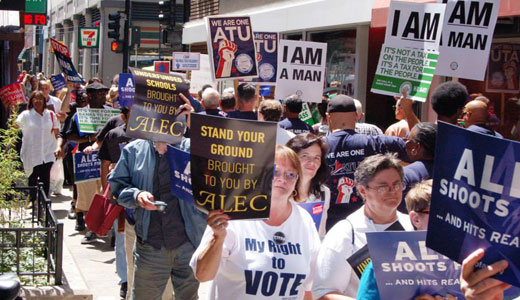 Thousands shut down Chicago streets at ALEC meeting
