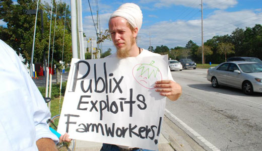 Farmworkers, allies demand Publix sign agreement with Immokalee workers