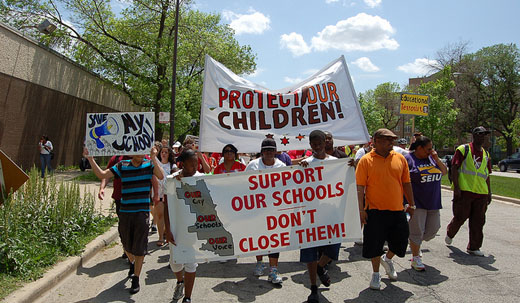 Chicago protests to stop 54 school closings heat up