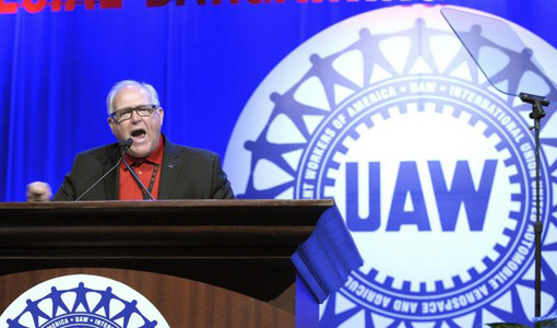 United Auto Workers union endorses Clinton