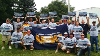 Steelworkers, top firms at odds as contract deadline approaches