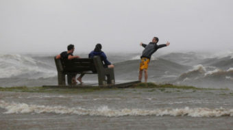Hurricane Isaac stalls over Big Easy