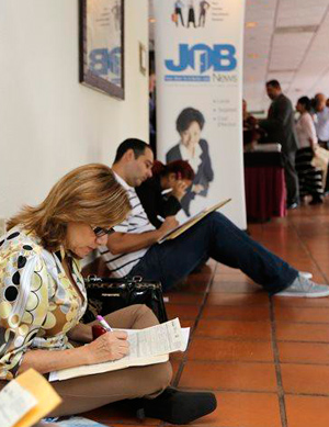 Jobless rate unchanged in Nov., businesses say they created 321K jobs