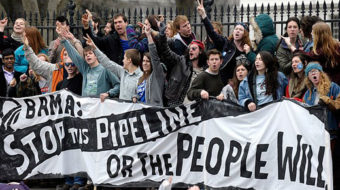 Hundreds arrested at White House in XL pipeline protest