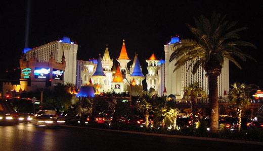 Billionaire casino owner Adelson takes aim at unions