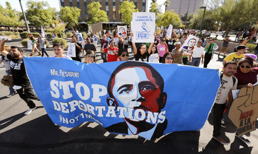 Immigrants continue fighting despite delay in Obama’s executive action
