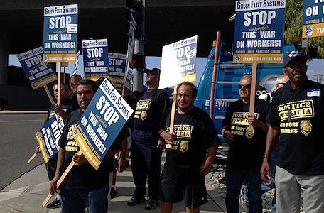 Video: L.A. port truck drivers go on 24-hour strike
