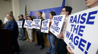 Harkin predicts Senate vote on minimum wage hike after recess