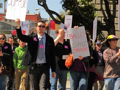 SF Symphony strikers protest out-of-tune execs