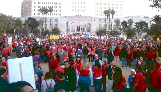 Negotiate now or face a strike, say L.A. teachers