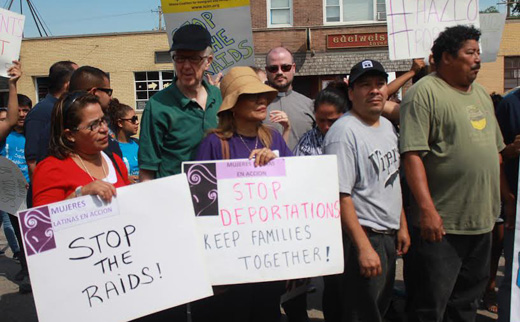 Chicago alderman Rosa, community, activists denounce ICE raids on day laborers