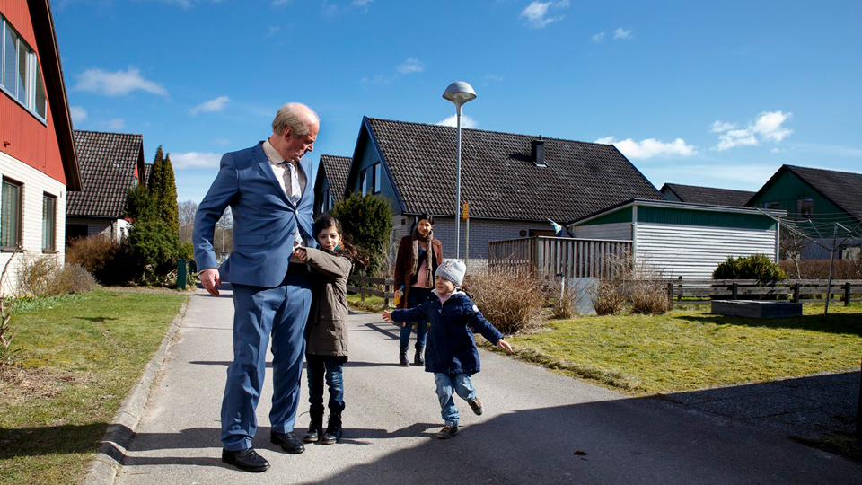 “A Man Called Ove”: Swedish film celebrates a hidden hero