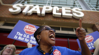 Victory: Postal workers stop Staples privatization scheme