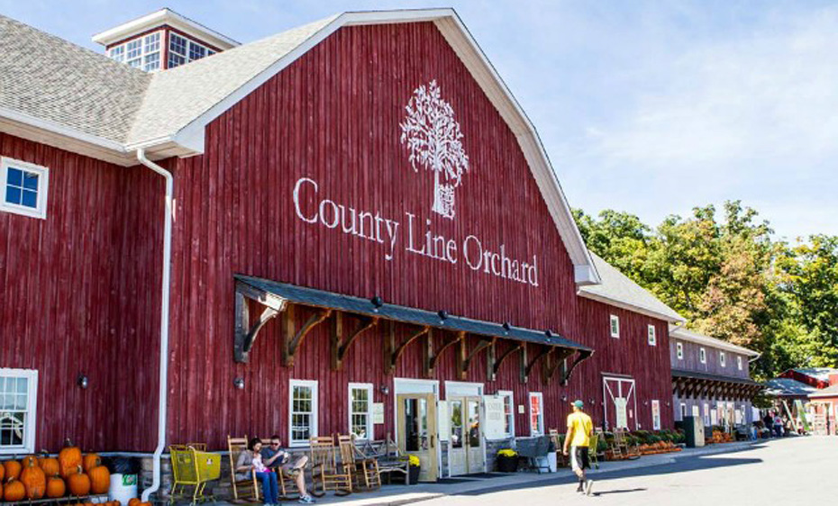 Indiana apple orchard in hot water after claims of discrimination