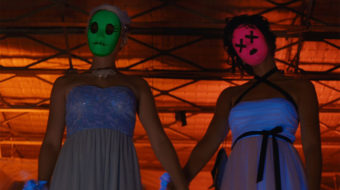 “Tragedy Girls”: A twisted tale of millennials, serial killers, and social media