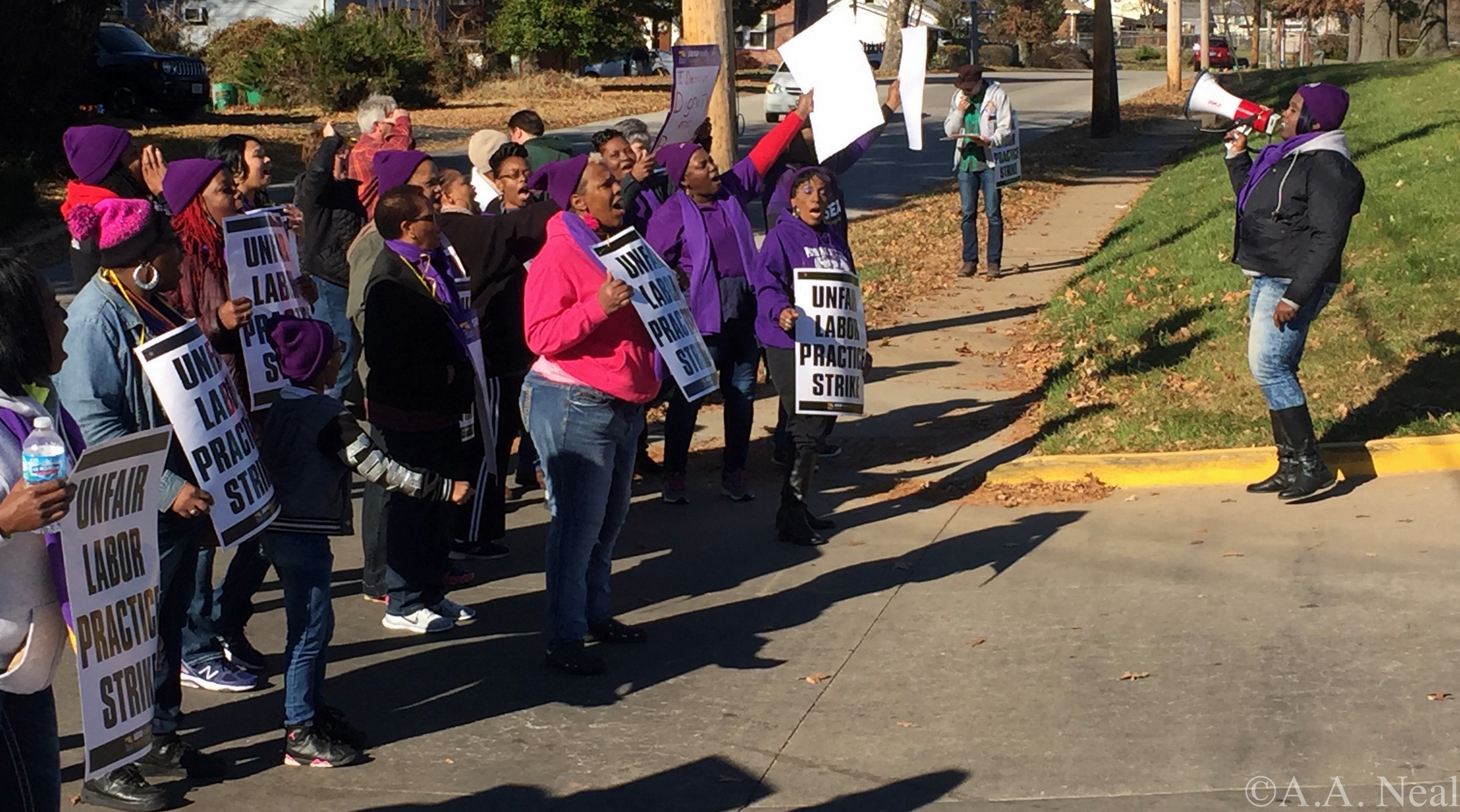 Strikers at Ferguson nursing home demand respect – People's World