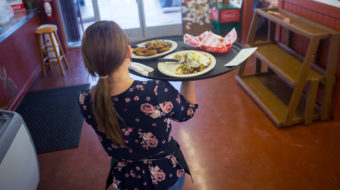 Restaurant employees resist Trump admin. plan to let bosses keep tips