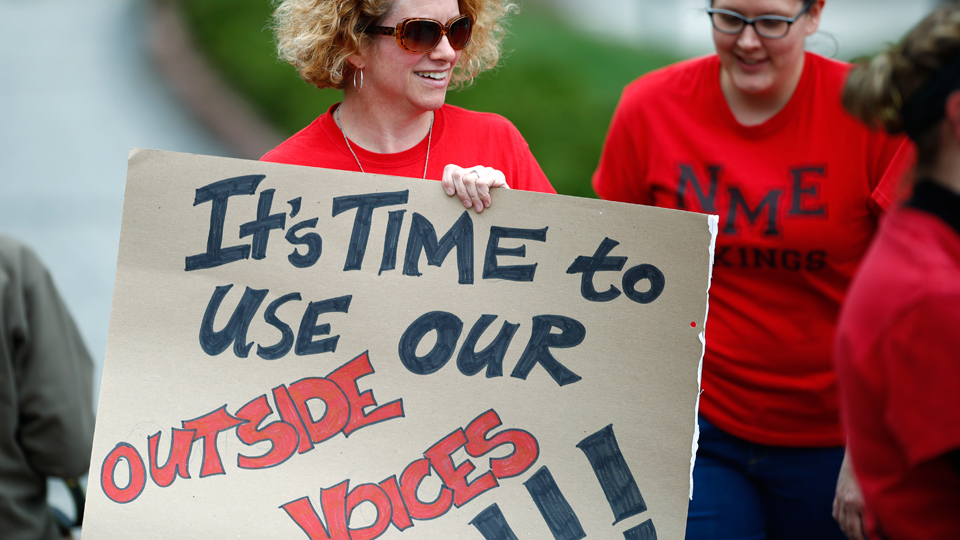 Colorado teachers descend on capitol, demand more funds for kids