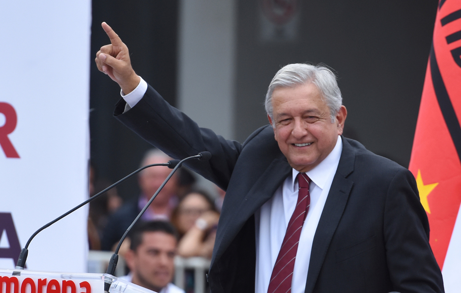 Mexicans abroad show support for López Obrador as campaign begins at home