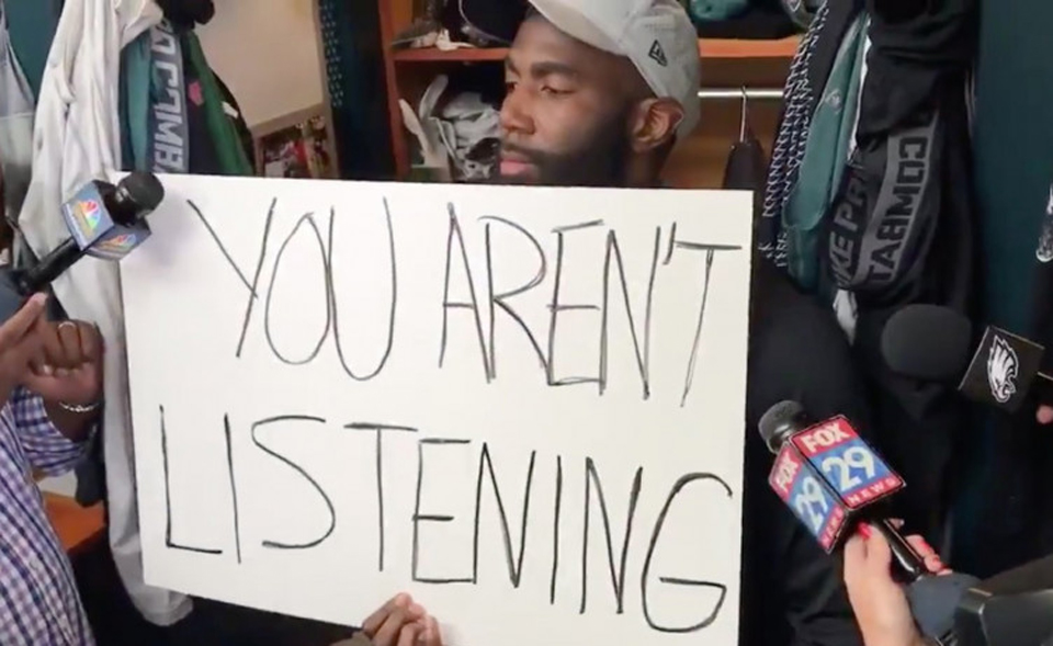 Silent protest spreads throughout the Eagles locker room