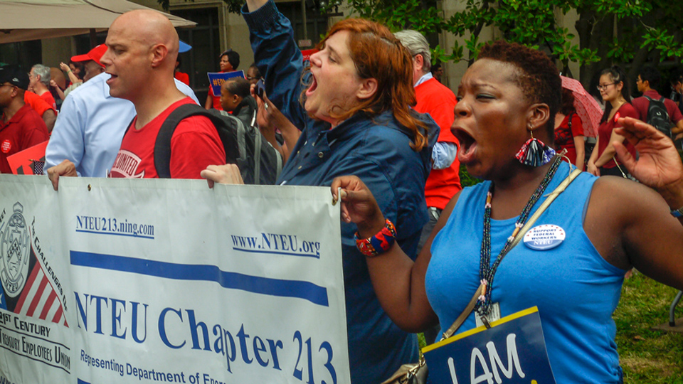 Federal workers take to streets nationwide against Trump union-busting