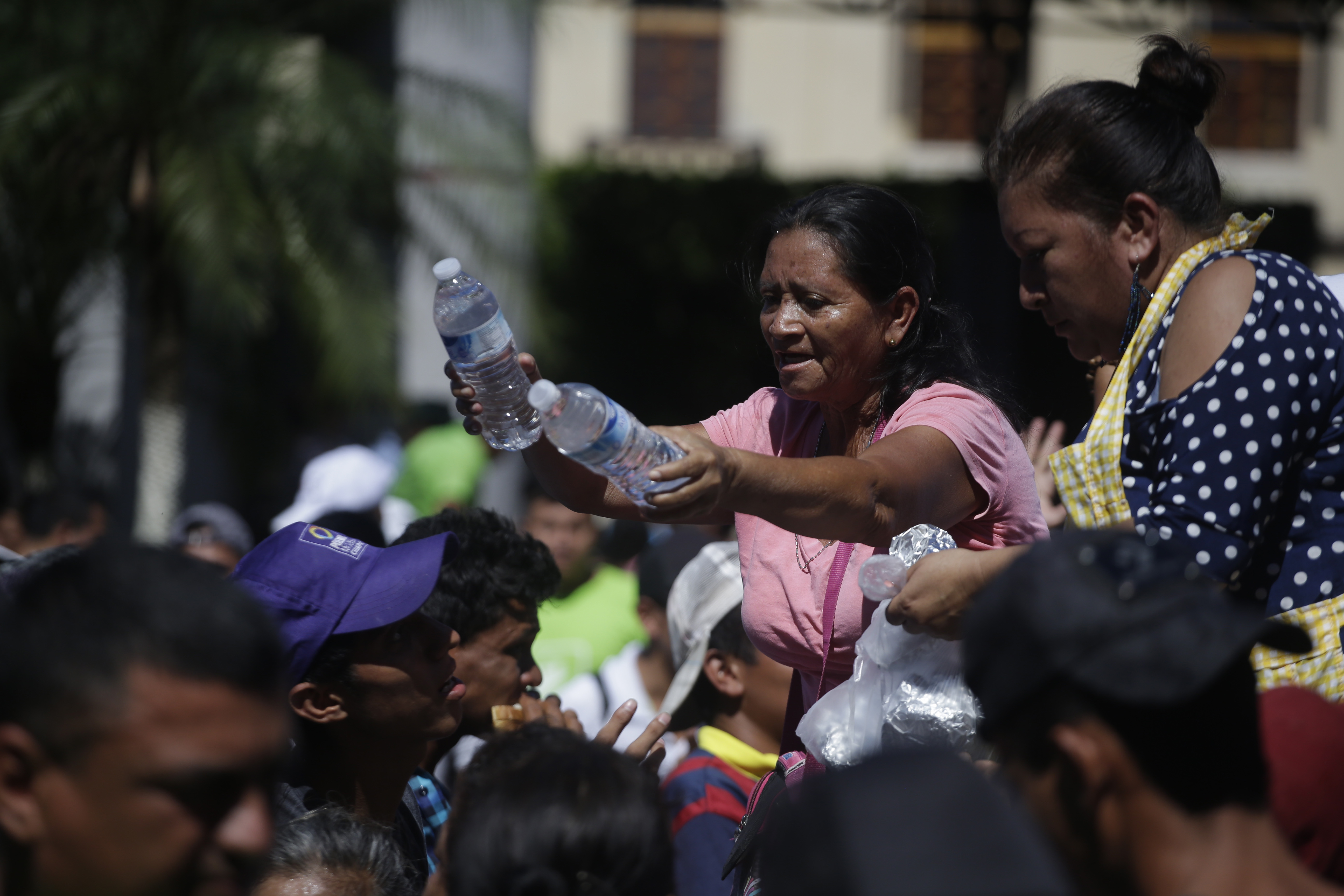 Trump blasts caravan that poses no danger to the U.S. – People's World