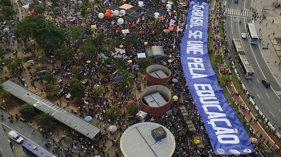 Brasil: Nuevas protestas contra Bolsonaro recortes en educación