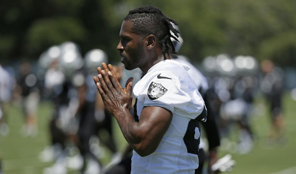 Raiders receiver Antonio Brown loses complaint over helmet