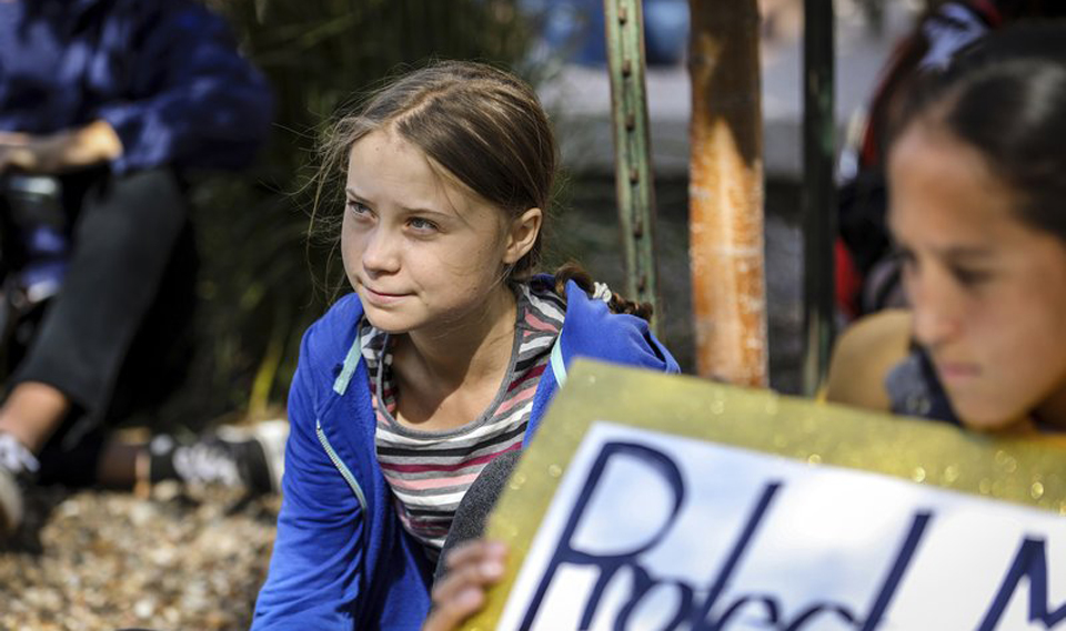Swedish teen climate activist rallies crowd in South Dakota