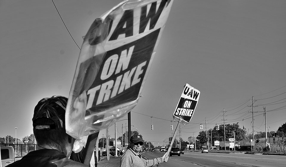 GM strike: The power of UAW solidarity is displayed across generations