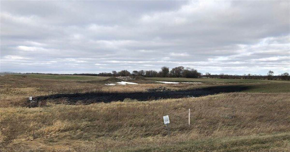 Oil pipeline spill ravages North Dakota