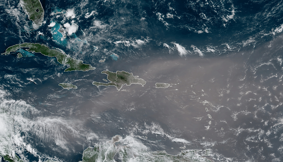 Enormous dust cloud moving from the Sahara to U.S. this week