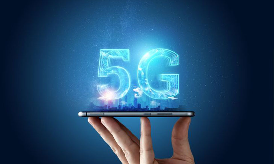 5G and ‘Biohackers’: Technology rules! (Is that a good thing?)
