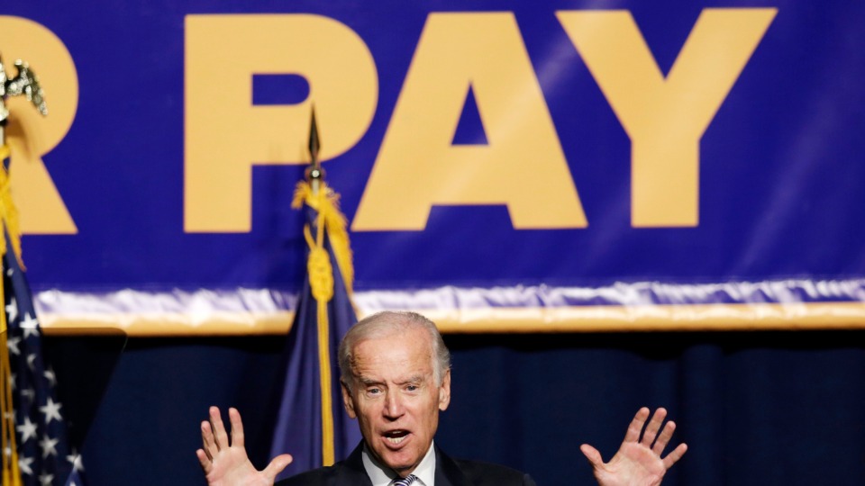 Workers Press Biden To Fight For $15 Minimum Wage – People's World