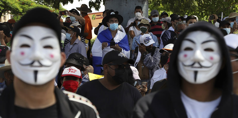 Thousands march in El Salvador demanding resignation of President Nayib Bukele