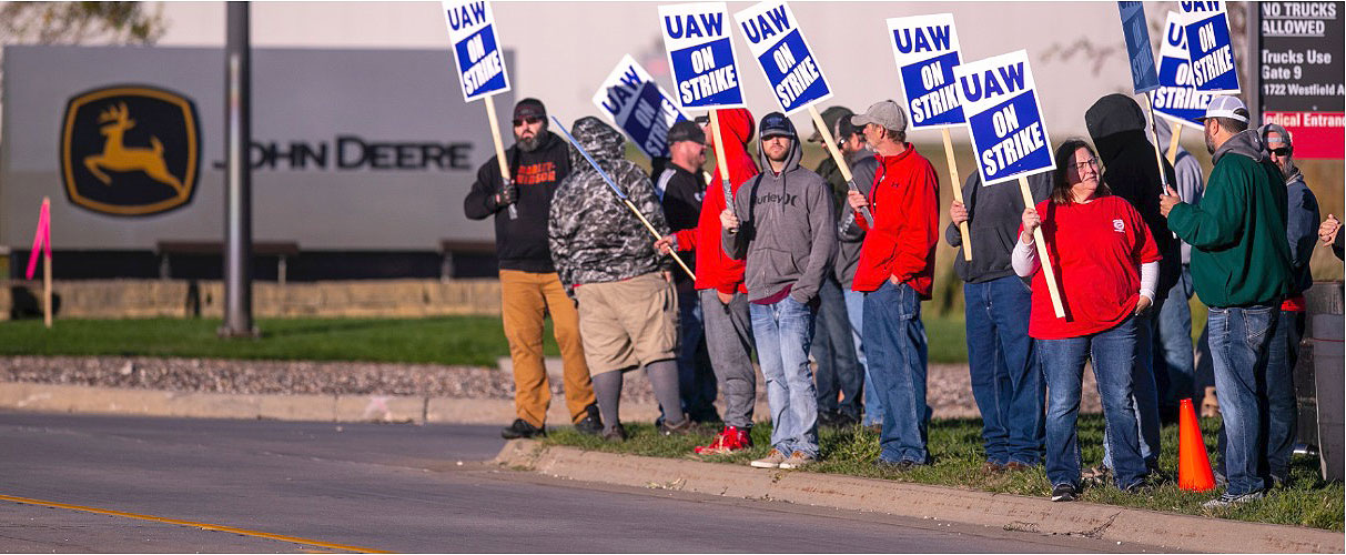 John Deere UAW members to vote Nov. 2 on tentative pact