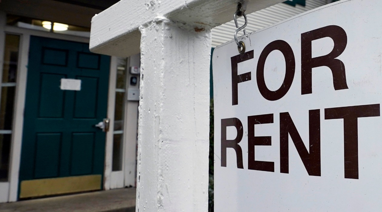 How the government helps Wall Street landlords convert family homes to rentals