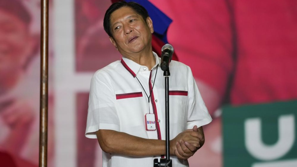 Ferdinand Marcos, Jr., son of right-wing dictator, elected Philippines president