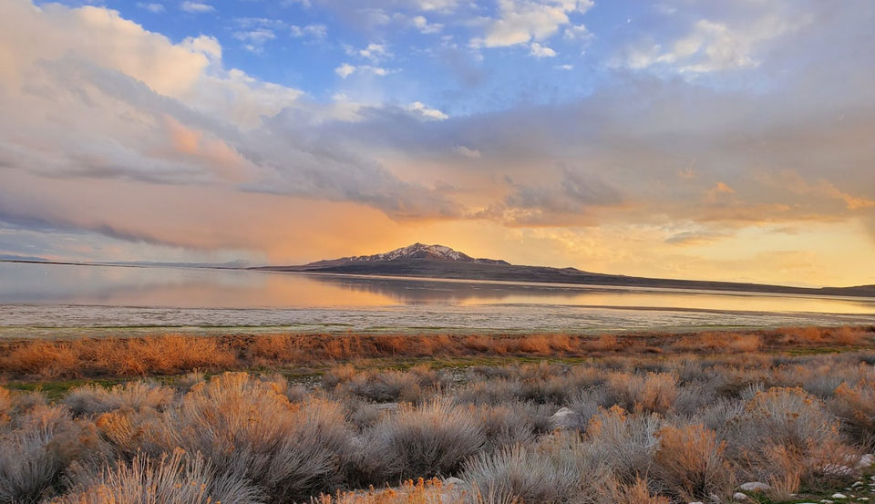 Great Salt Lake water level drops to all-time low