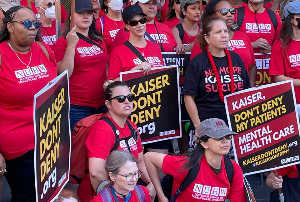 Striking Kaiser mental health clinicians joined by colleagues in Hawaii
