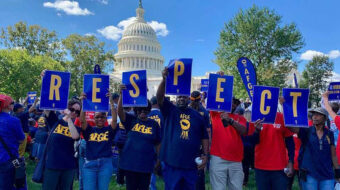 Federal workers seek 8 percent wage raise